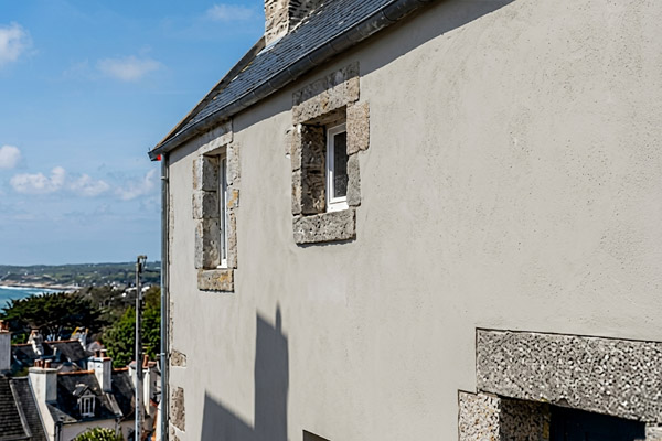 Façade après traitement et peinture hydrofuge